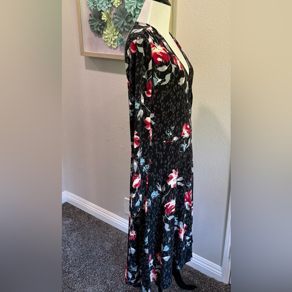 White House Black Market Black and Red Floral Long Sleeve Dress - Picture 2 of 6